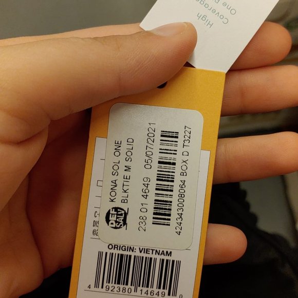 Women's Grommet Scallop Classic One Piece Swimsuit - Picture 9 of 9